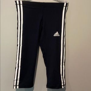 NWT Adidas Youth Capris Legging Size Medium (Kids)